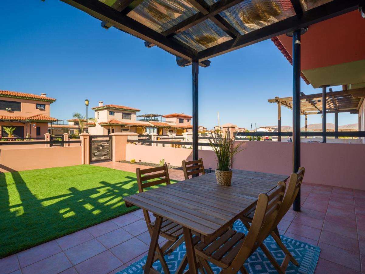 Private Terrace Majanicho Home -Garden & Pool La Oliva Ngoại thất bức ảnh